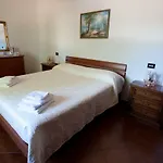 בית הארחה Casa Il Ceppo ארצו